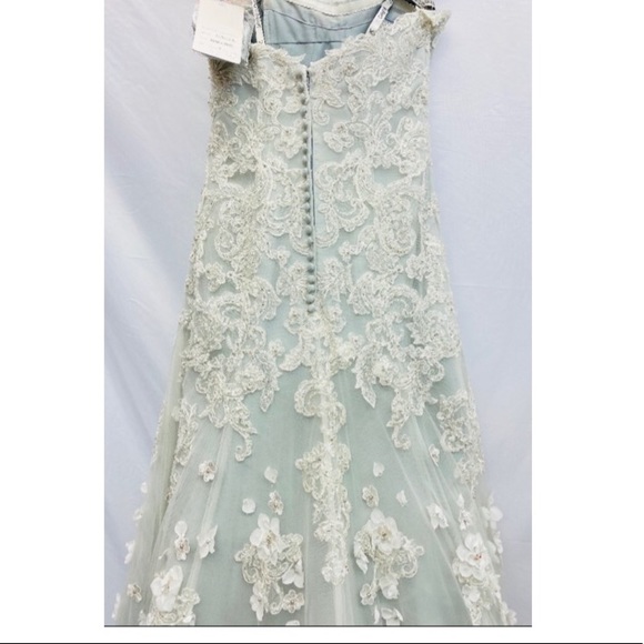 David Tutera for Mon Cheri wedding gown - Picture 10 of 16